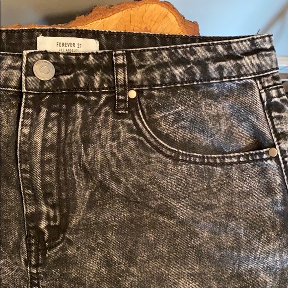 Cute Black, forever 21 distressed skirt - Picture 2 of 4